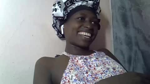 Snapshot of therry_heart chatting on 03-23-26, 04:22 hearty online show from 03-23-26, 04:22