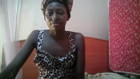 Snapshot of therry_heart chatting on 04-03-26, 04:21 hearty online show from 04-03-26, 04:21