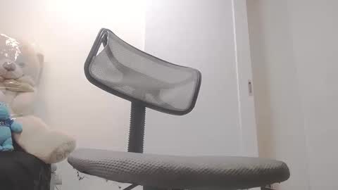 Snapshot of theryhot21 chatting on 09-23-25, 06:22 therry online show from 09-23-25, 06:22