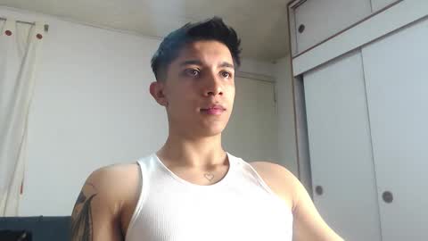 Snapshot of thesaint_xxx chatting on 03-06-26, 10:28 thesaint_xxx online show from 03-06-26, 10:28