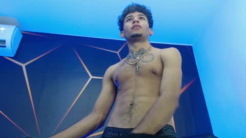 Snapshot of theskinny8inch_ chatting on 01-27-25, 05:14 theskinny8inch_ online show from 01-27-25, 05:14