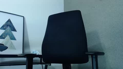 Snapshot of theskinny8inch_ chatting on 03-04-25, 06:15 theskinny8inch_ online show from 03-04-25, 06:15