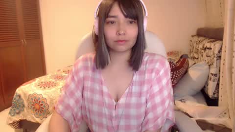 Mai online show from 02-12-25, 05:37