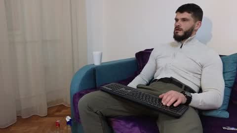 TheTop online show from 12-20-24, 05:40