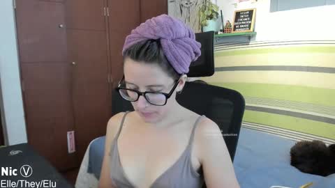 Nicole online show from 02-09-26, 10:14