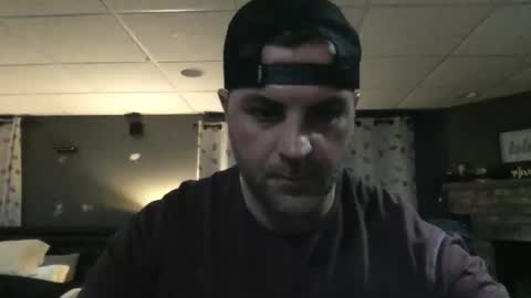 Snapshot of thetwolivecrew22 chatting on 11-14-25, 02:10 The Wild Ones online show from 11-14-25, 02:10