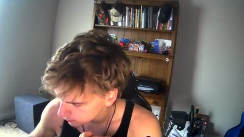 Snapshot of thevincegray chatting on 06-13-26, 11:02 Vince online show from 06-13-26, 11:02