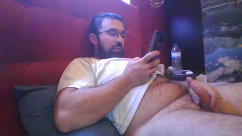 Snapshot of theviper1990 chatting on 01-01-25, 03:02 Carlos1990 online show from 01-01-25, 03:02