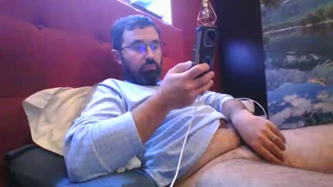 Snapshot of theviper1990 chatting on 02-21-25, 02:28 Carlos1990 online show from 02-21-25, 02:28