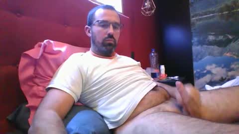 Snapshot of theviper1990 chatting on 11-14-25, 01:26 Carlos1990 online show from 11-14-25, 01:26