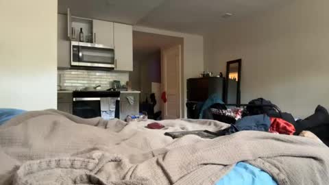 Snapshot of thevixensapphire chatting on 04-22-26, 07:04 Sapphire the Vixen online show from 04-22-26, 07:04