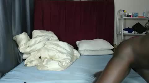 thewetpie online show from 10-28-25, 01:31