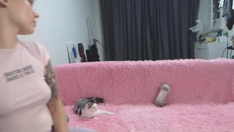 theysaidimcute online show from 10-20-25, 08:42