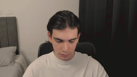 Snapshot of thiaan__ chatting on 12-10-24, 04:13 thiaan__ online show from 12-10-24, 04:13