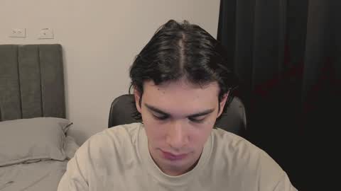 Snapshot of thiaan__ chatting on 01-01-25, 11:29 thiaan__ online show from 01-01-25, 11:29