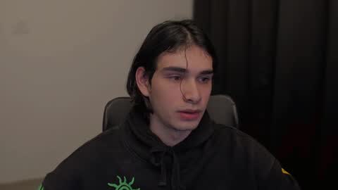 Snapshot of thiaan__ chatting on 01-24-25, 03:43 thiaan__ online show from 01-24-25, 03:43