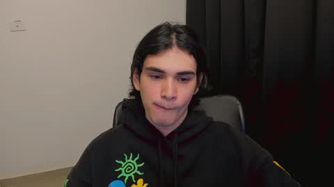 Snapshot of thiaan__ chatting on 02-02-25, 01:12 thiaan__ online show from 02-02-25, 01:12