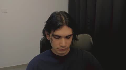 Snapshot of thiaan__ chatting on 03-10-25, 01:01 thiaan__ online show from 03-10-25, 01:01