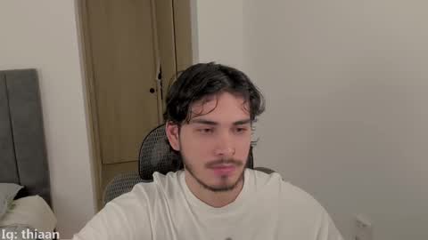 Snapshot of thiaan__ chatting on 09-11-25, 03:39 thiaan__ online show from 09-11-25, 03:39