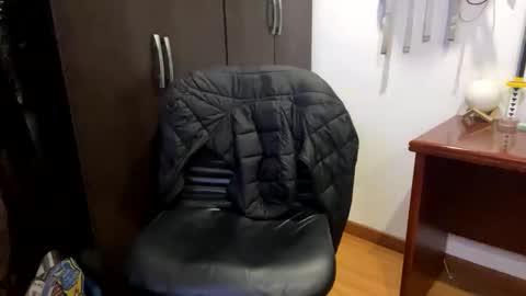 thiago_happy online show from 12-23-25, 03:48