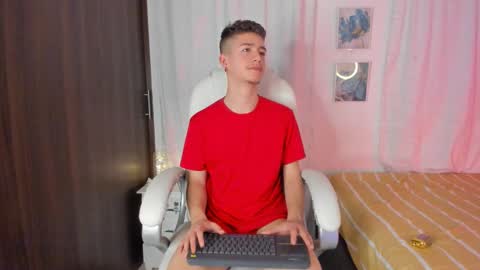 Snapshot of thiago_james69 chatting on 09-20-25, 03:40 Manuel online show from 09-20-25, 03:40