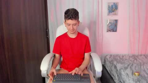 Snapshot of thiago_james69 chatting on 10-06-25, 01:58 Manuel online show from 10-06-25, 01:58