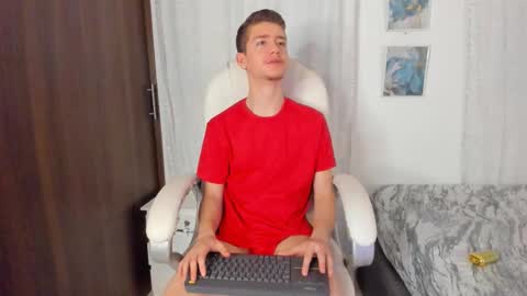 Snapshot of thiago_james69 chatting on 10-07-25, 05:26 Manuel online show from 10-07-25, 05:26