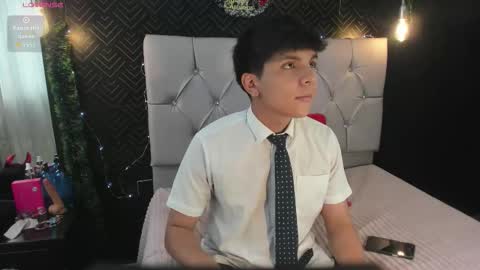 thiago online show from 11-26-25, 01:56