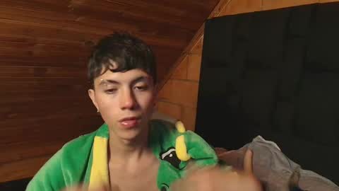 thiago_n_sam online show from 10-21-25, 07:20