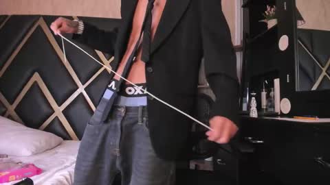 ThiagoFerreti online show from 09-13-25, 04:01