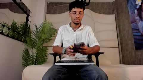 ThiagoFerreti online show from 10-11-25, 03:28