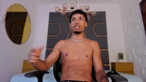 ThiagoFerreti online show from 11-08-25, 08:40