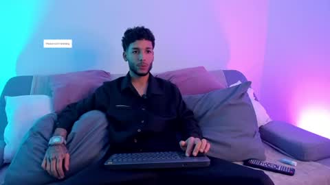 Snapshot of thiagoferreti_ chatting on 06-13-26, 04:10 ThiagoFerreti online show from 06-13-26, 04:10