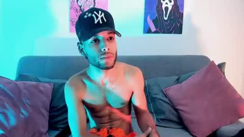 Snapshot of thiagoferreti_ chatting on 07-07-26, 06:47 ThiagoFerreti online show from 07-07-26, 06:47