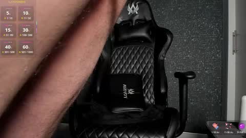 THIAGO MENESES online show from 05-12-26, 03:58