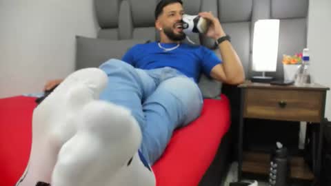 Thia Gomez online show from 03-12-26, 07:31