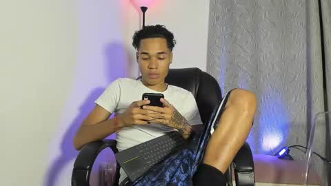 thiagoperez_ online show from 09-20-25, 01:50