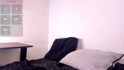 Snapshot of thiagosantos_ chatting on 12-16-24, 05:17 Thiago Instagram online show from 12-16-24, 05:17