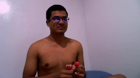 thiagovega_ online show from 04-20-26, 03:31
