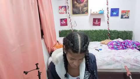 thiana_horny online show from 06-25-26, 12:42
