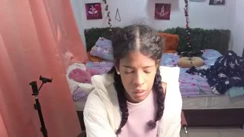 thiana_horny online show from 07-06-26, 01:41