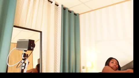 Snapshot of thianalopez chatting on 03-07-25, 02:04 ThianaLopez online show from 03-07-25, 02:04