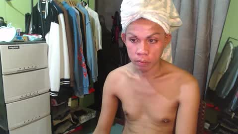 Snapshot of thick_bigcock13 chatting on 10-05-25, 01:59 gil online show from 10-05-25, 01:59