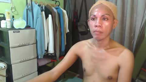 Snapshot of thick_bigcock13 chatting on 10-15-25, 11:38 gil online show from 10-15-25, 11:38