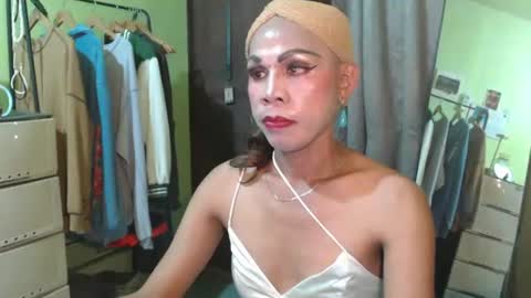 Snapshot of thick_bigcock13 chatting on 11-22-25, 10:14 gil online show from 11-22-25, 10:14