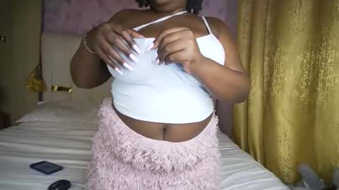 Snapshot of thick_n_flirty chatting on 04-22-26, 07:55 thick_n_flirty online show from 04-22-26, 07:55
