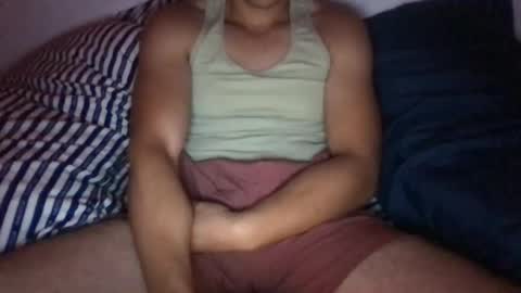 Snapshot of thickandyungg chatting on 10-14-25, 06:36 ThickandYoung online show from 10-14-25, 06:36