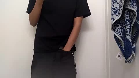 Snapshot of thickbigdick789 chatting on 09-16-25, 03:40 thickbigdick789 online show from 09-16-25, 03:40