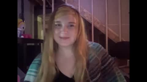 Ariel online show from 01-04-25, 01:42
