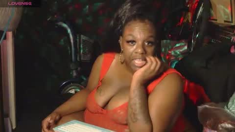 Thickumzz41 online show from 12-19-25, 03:57